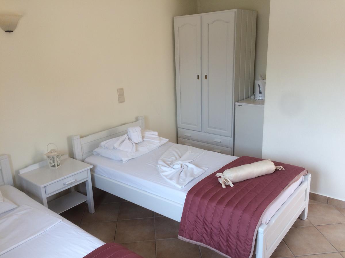 Molos Beach Rooms Kíssamos Dış mekan fotoğraf