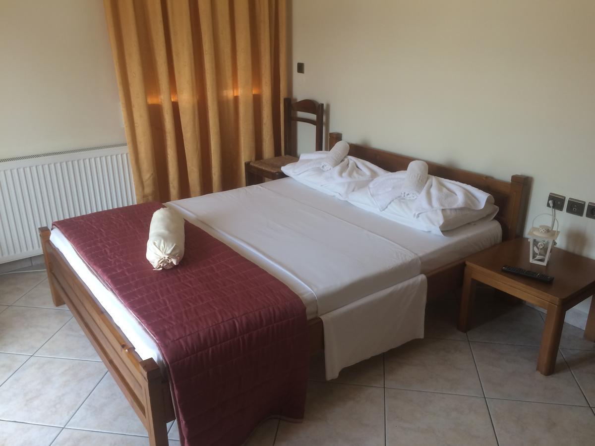 Molos Beach Rooms Kíssamos Dış mekan fotoğraf