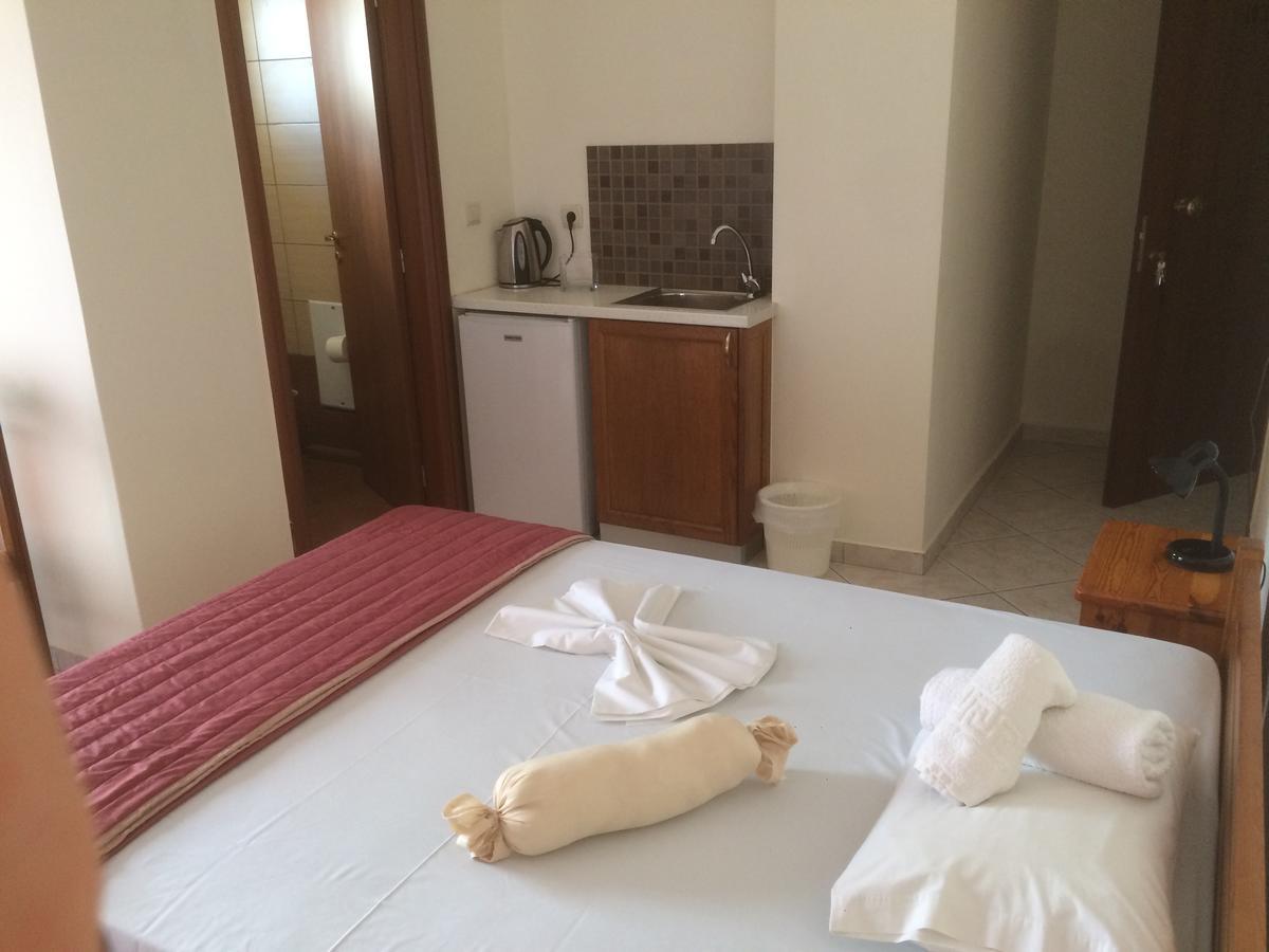 Molos Beach Rooms Kíssamos Dış mekan fotoğraf